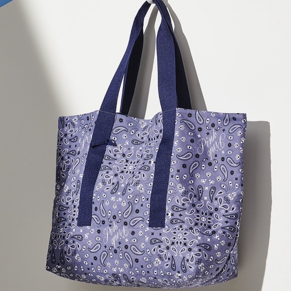 NWT PINK VICTORIA'S SECRET Reversible Canvas Paisley to Navy Tote Bag - Picture 6 of 16